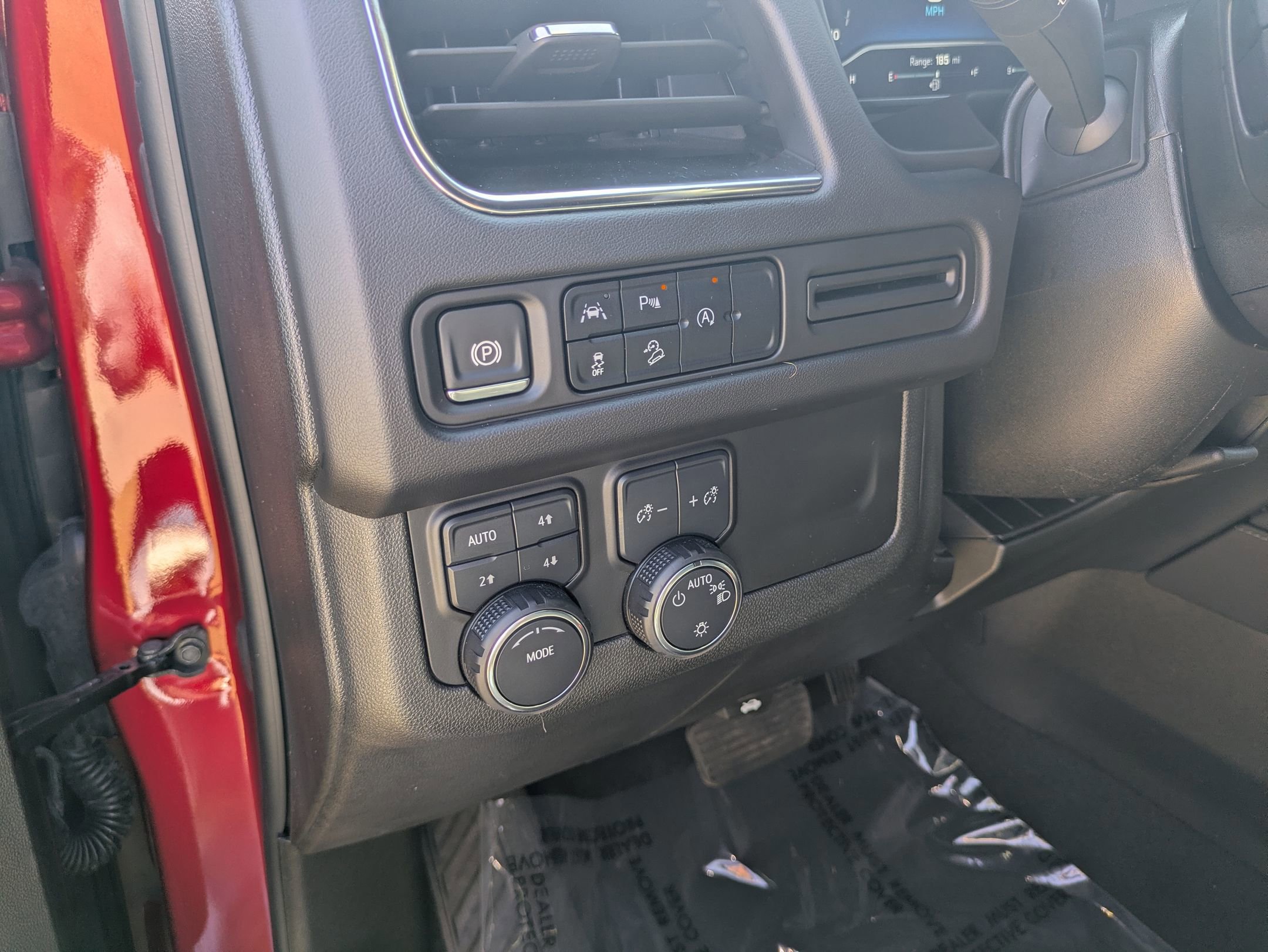 Used 2024 Chevrolet Tahoe Z71 image 16