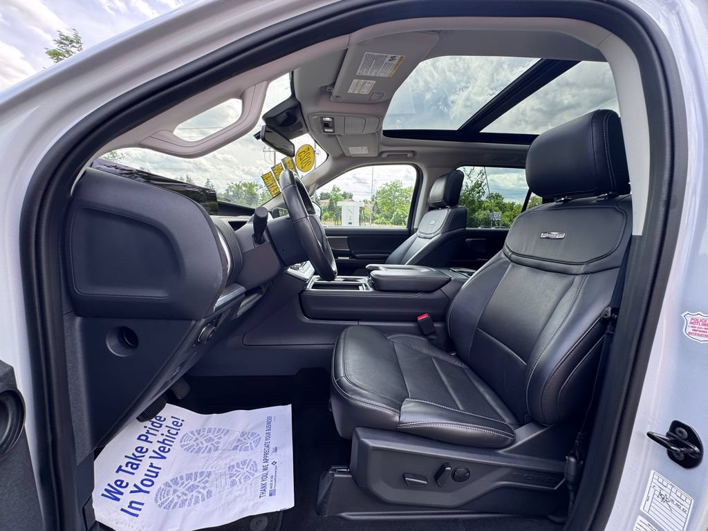 Certified 2025 Ford Expedition Platinum AWD/4WD image 11