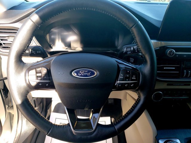 Certified 2021 Ford Escape Titanium w/ Class II Trailer Tow Package image 21