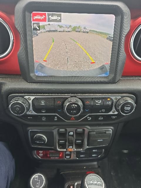Used 2021 Jeep Gladiator Rubicon AWD/4WD image 8