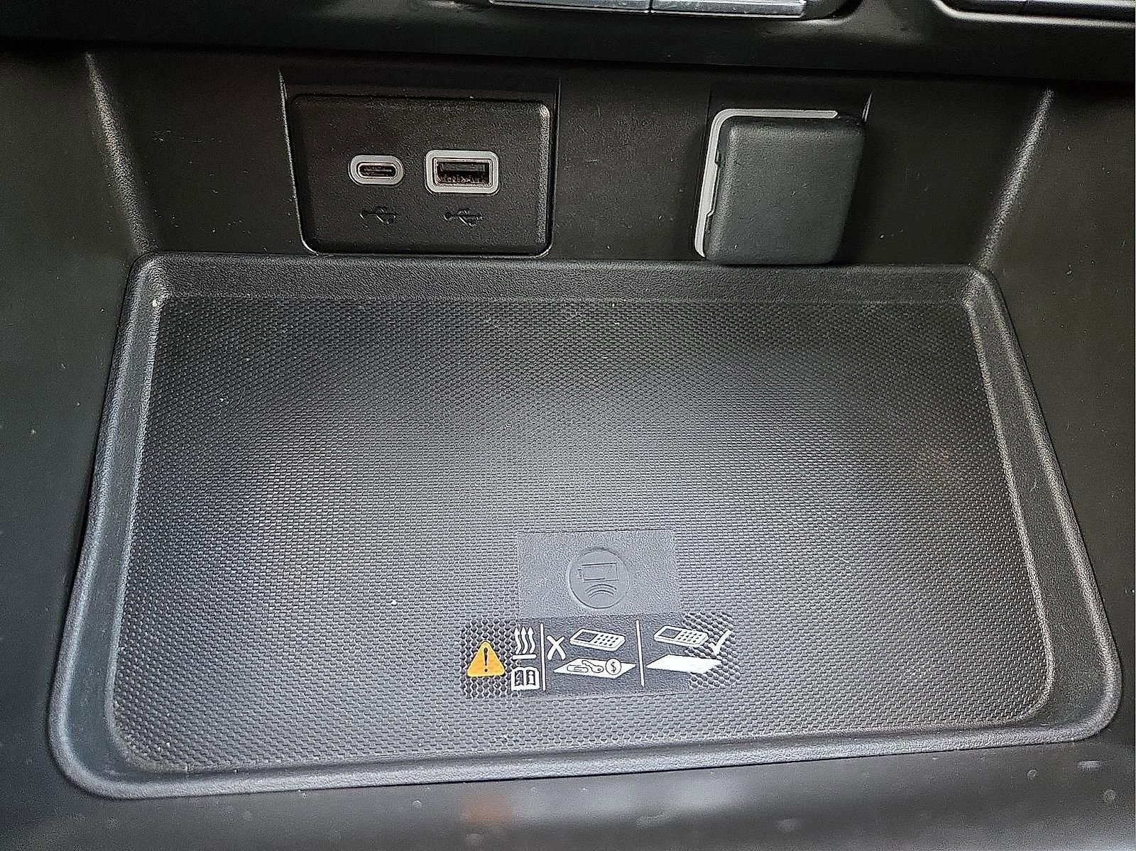 Used 2023 GMC Yukon AT4 image 18