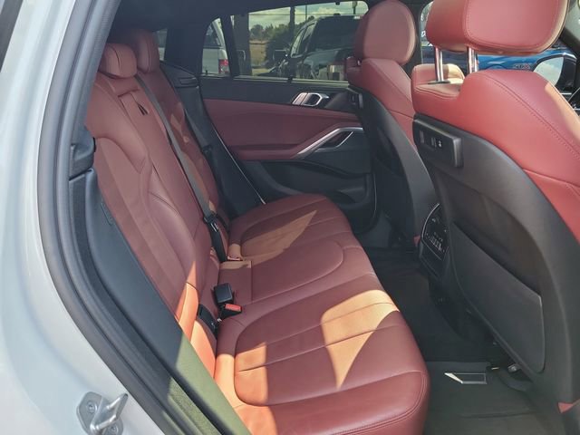 Used 2022 BMW X6 xDrive40i w/ Executive Package image 26