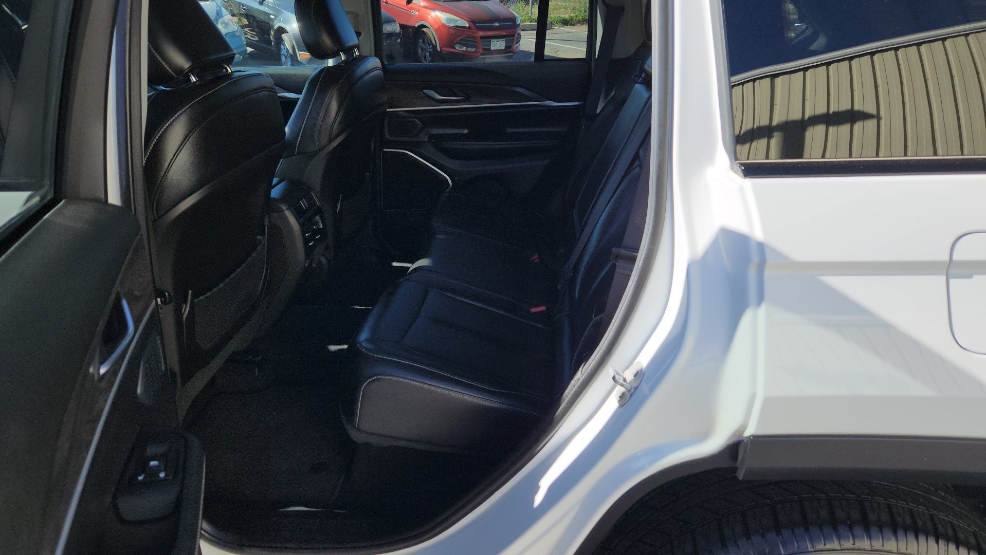 Used 2024 Jeep Grand Cherokee Limited 4xe AWD/4WD image 20