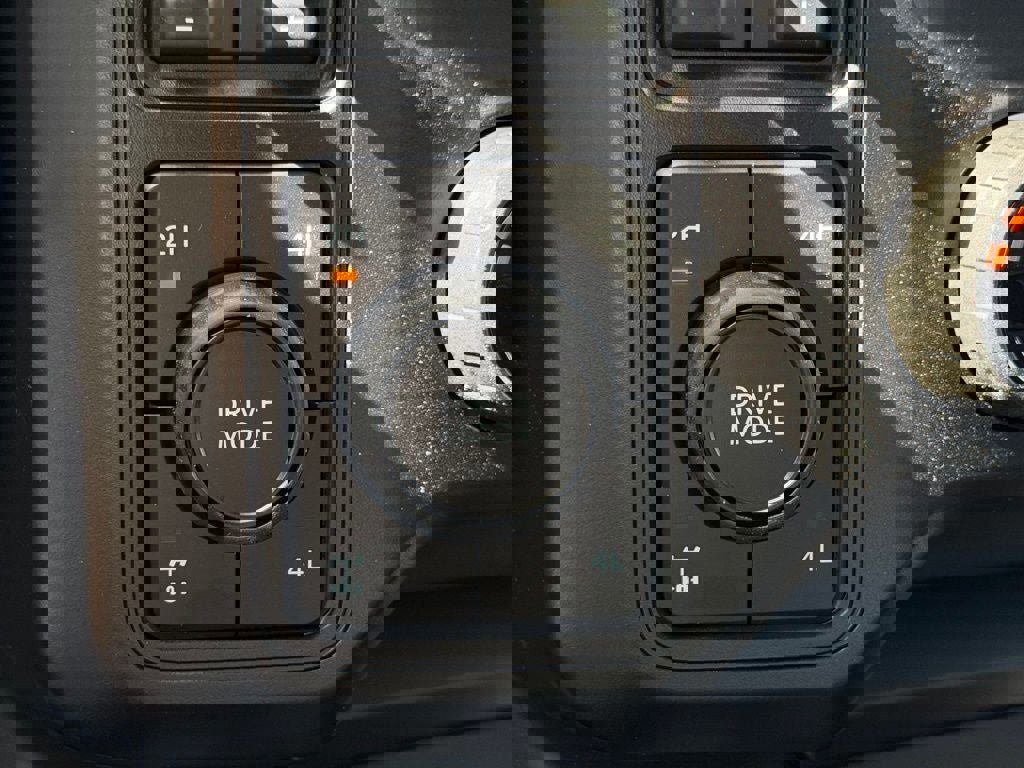 Certified 2026 Ford F250 XLT w/ 360-Degree Camera Package image 39