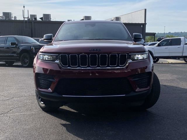 Used 2025 Jeep Grand Cherokee Laredo X w/ Luxury Tech Group I image 8