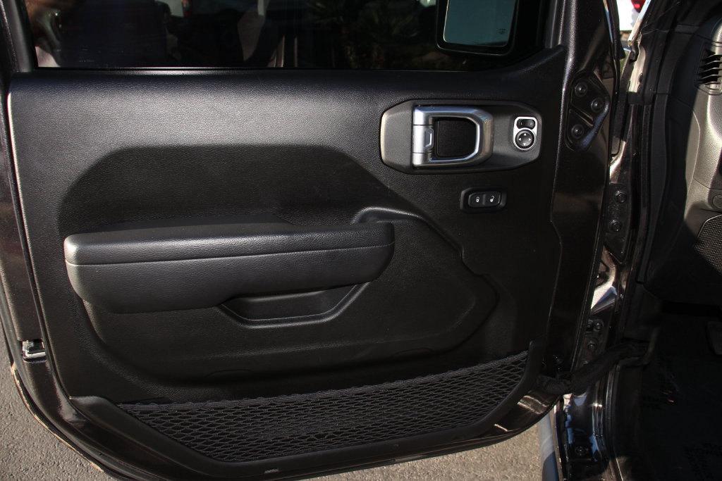Used 2024 Jeep Wrangler Unlimited Sport AWD/4WD image 22