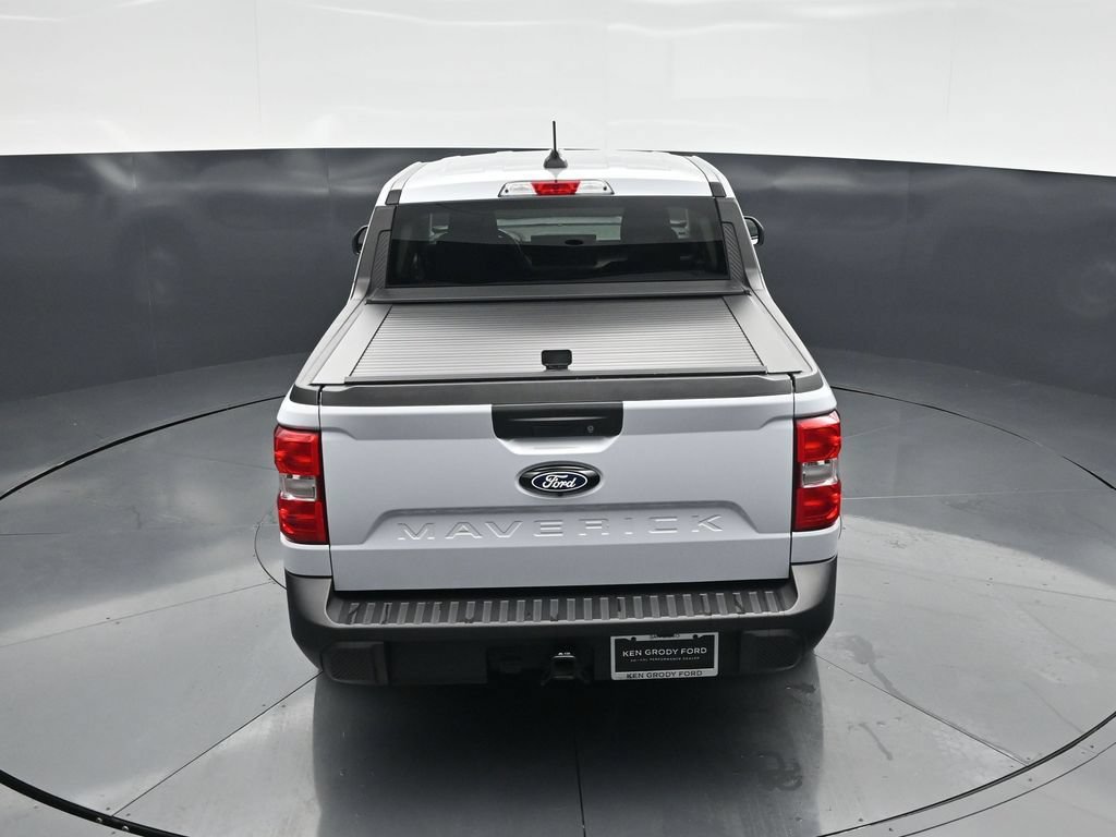 Certified 2025 Ford Maverick XL FWD image 37