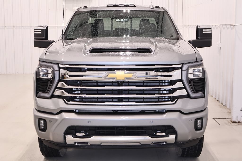 Used 2024 Chevrolet Silverado 3500 High Country w/ High Country Premium Package AWD/4WD image 5