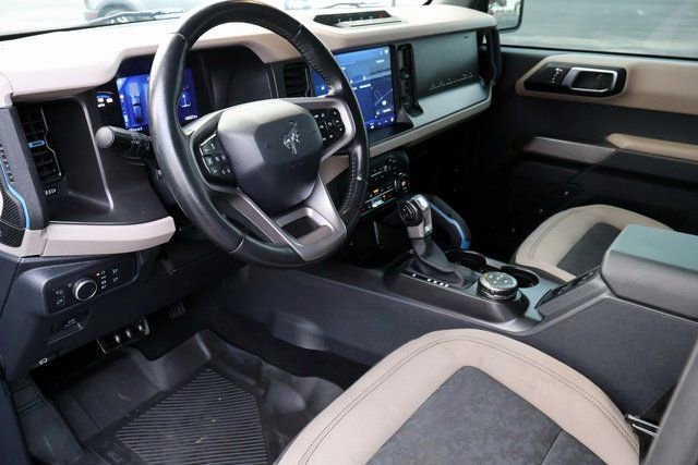 Certified 2021 Ford Bronco Wildtrak image 3