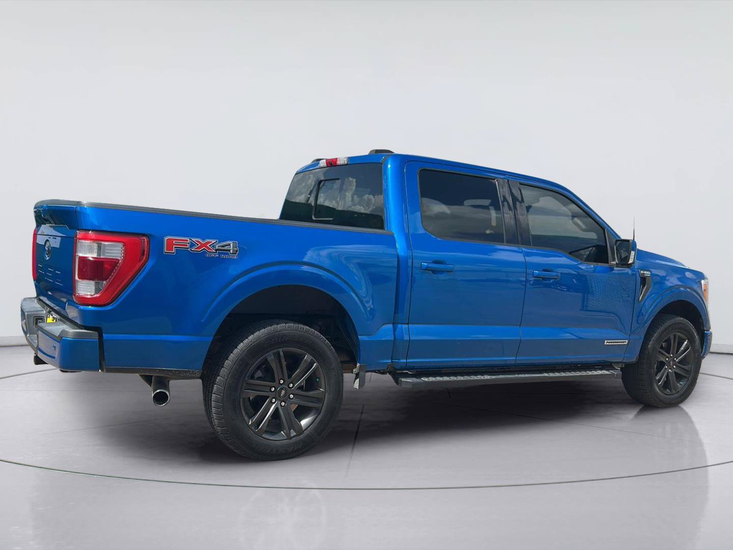 Certified 2021 Ford F150 Lariat w/ Max Trailer Tow Package AWD/4WD image 4