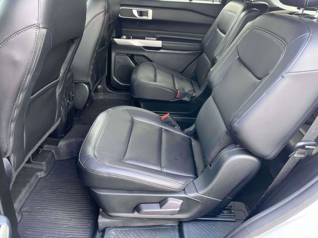 Certified 2023 Ford Explorer XLT AWD/4WD image 17