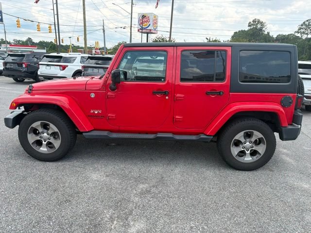 Used 2017 Jeep Wrangler Unlimited Sahara w/ Connectivity Group AWD/4WD image 4