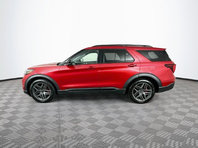 Certified 2025 Ford Explorer ST AWD/4WD image 7