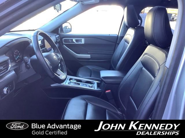 Certified 2022 Ford Explorer XLT w/ Equipment Group 202A AWD/4WD image 25