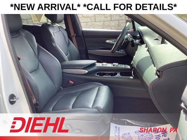 Used 2022 Genesis GV70 2.5T w/ Advanced Package AWD/4WD image 12