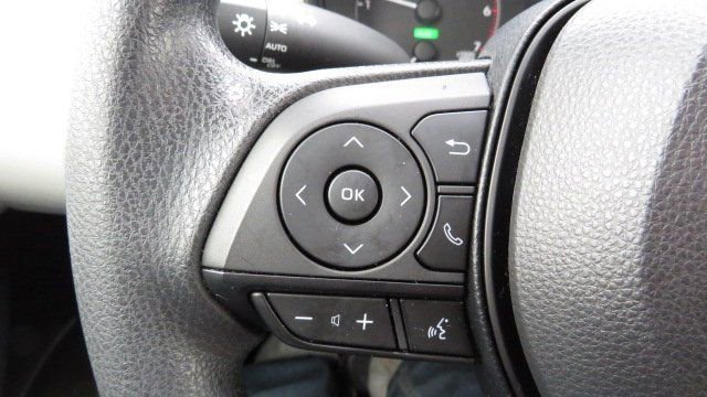 Used 2023 Toyota Corolla LE w/ LE Convenience Package image 22