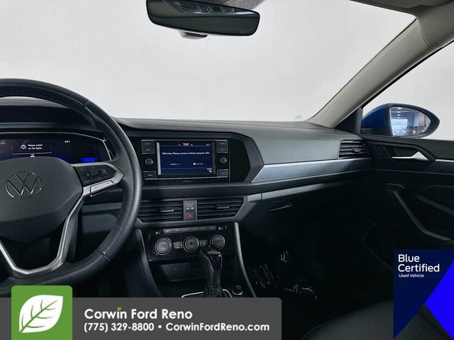 Used 2024 Volkswagen Jetta SE FWD image 25