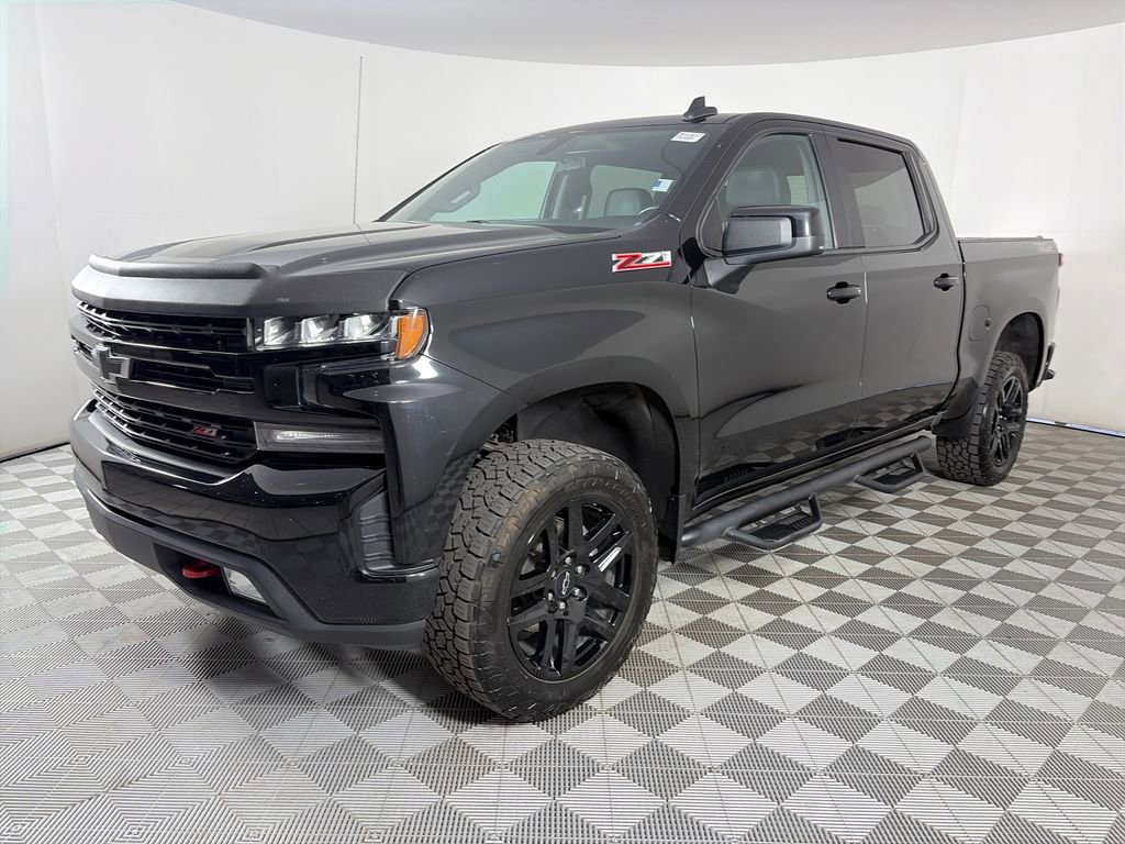 Used 2021 Chevrolet Silverado 1500 LT Trail Boss w/ Bed Protection Package AWD/4WD image 3