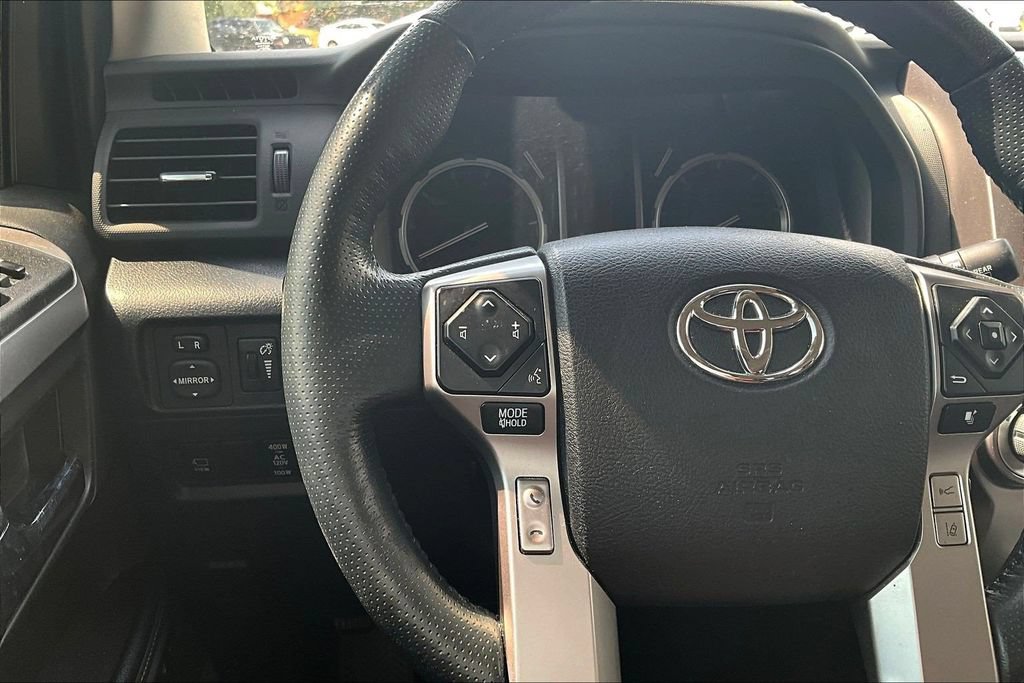 Used 2023 Toyota 4Runner Limited AWD/4WD image 12