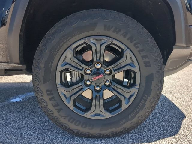 Used 2025 GMC Canyon Elevation w/ Convenience Package RWD image 11