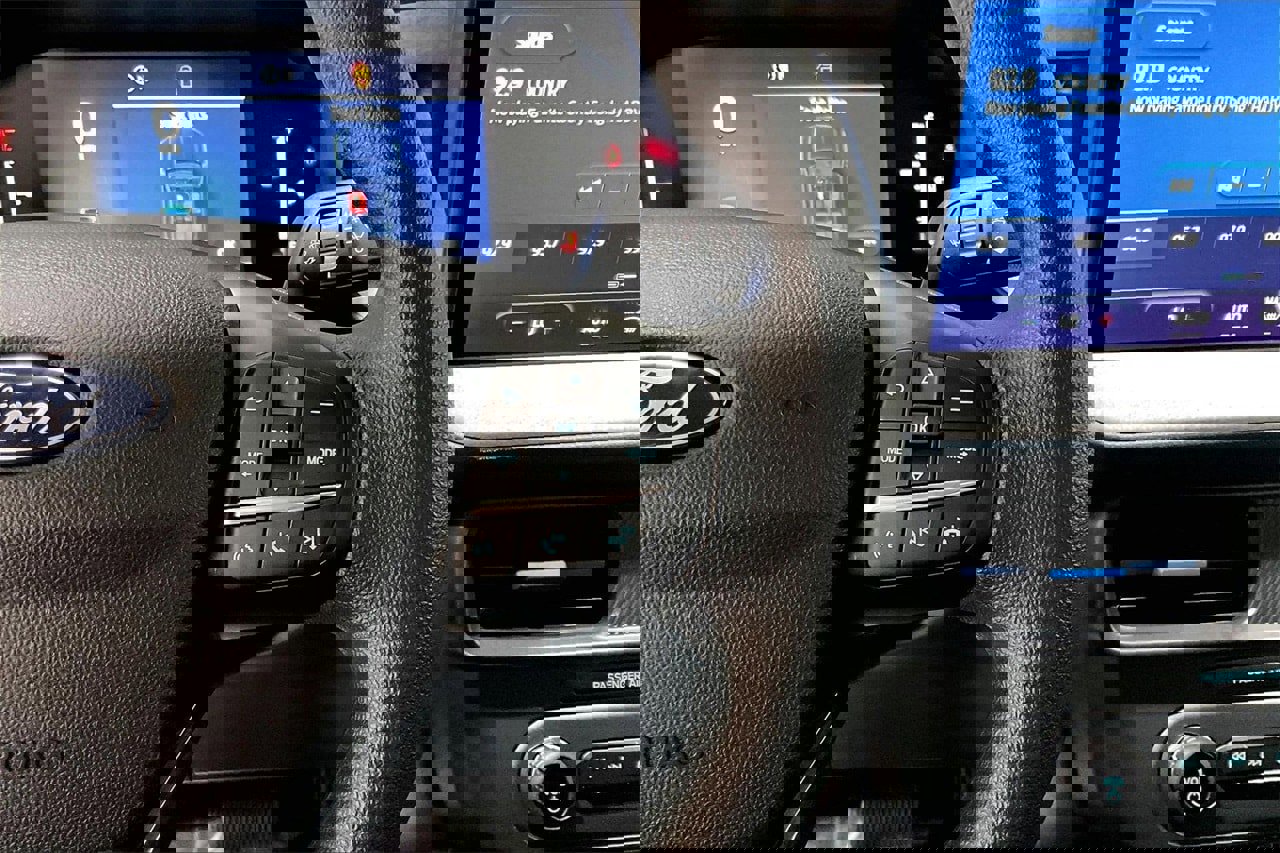 Certified 2025 Ford Maverick XLT w/ Equipment Group 302A image 23