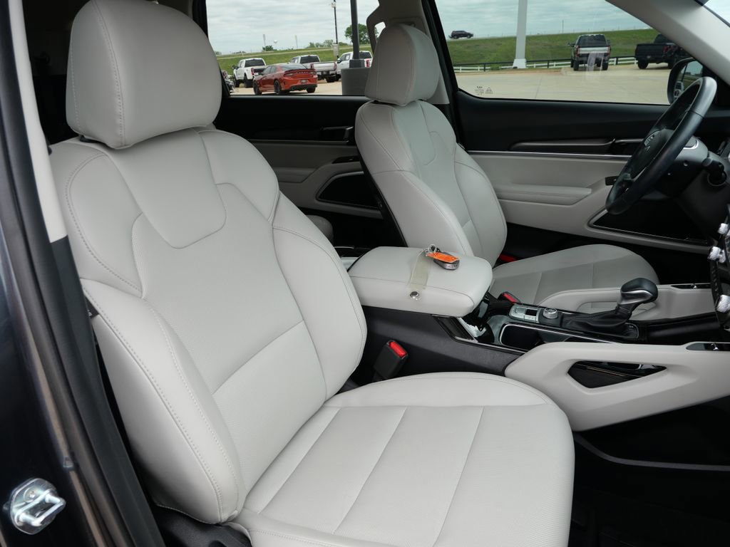 Used 2023 Kia Telluride S w/ S Sunroof Package image 18
