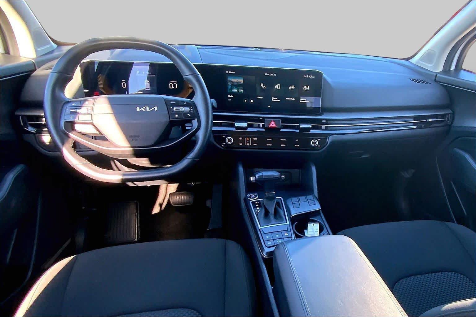Used 2026 Kia Sportage LX FWD image 16