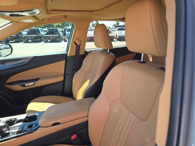 Used 2025 Lexus NX 250 FWD w/ Accessory Package (2T) image 8