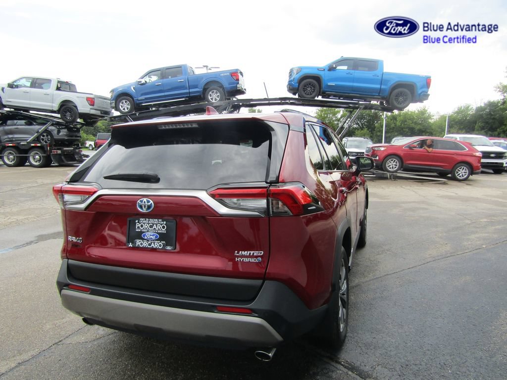 Used 2022 Toyota RAV4 Limited AWD/4WD image 17