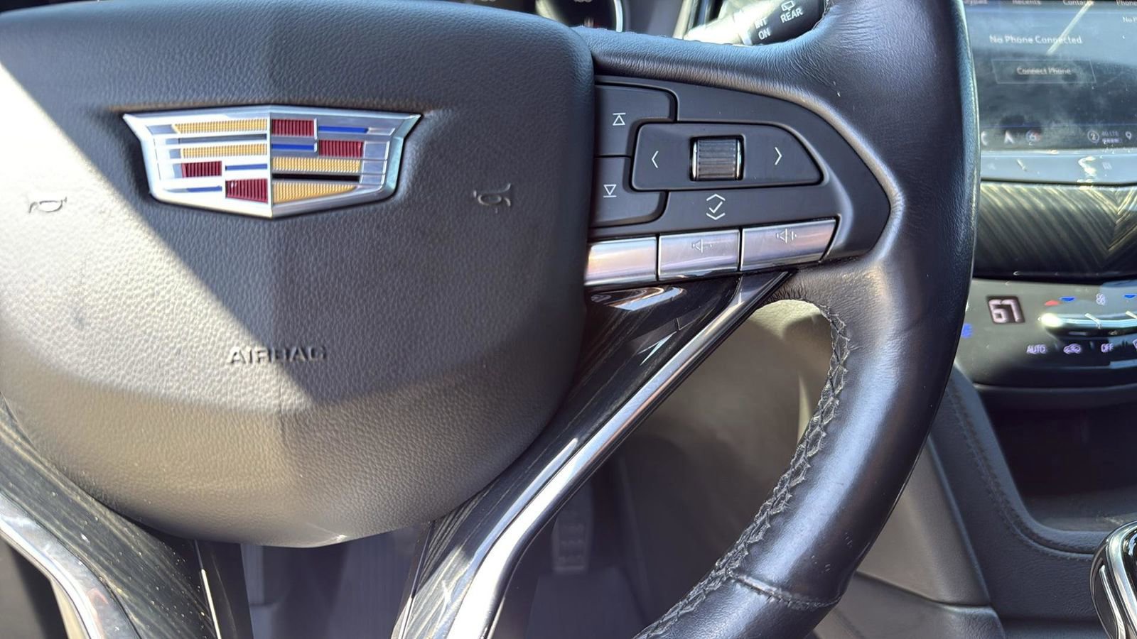 Used 2021 Cadillac XT6 Premium Luxury image 14