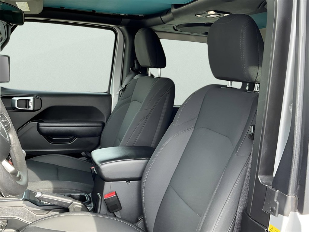 Used 2022 Jeep Wrangler Sport image 25