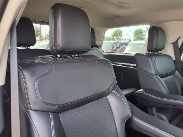 Certified 2025 Ford Expedition Active AWD/4WD image 15