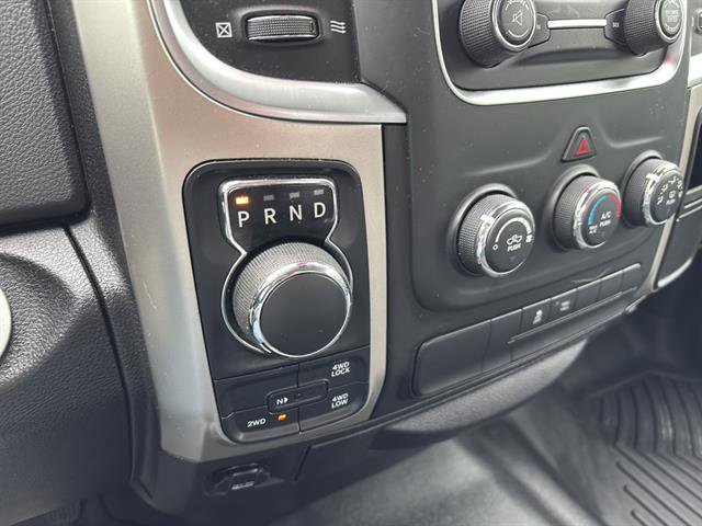 Used 2019 RAM 1500 Classic SLT image 25