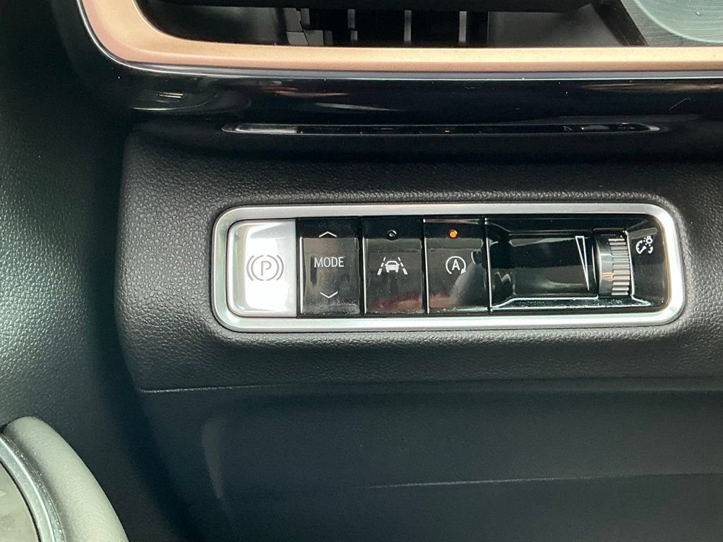Used 2024 Buick Envision Sport Touring AWD/4WD image 35