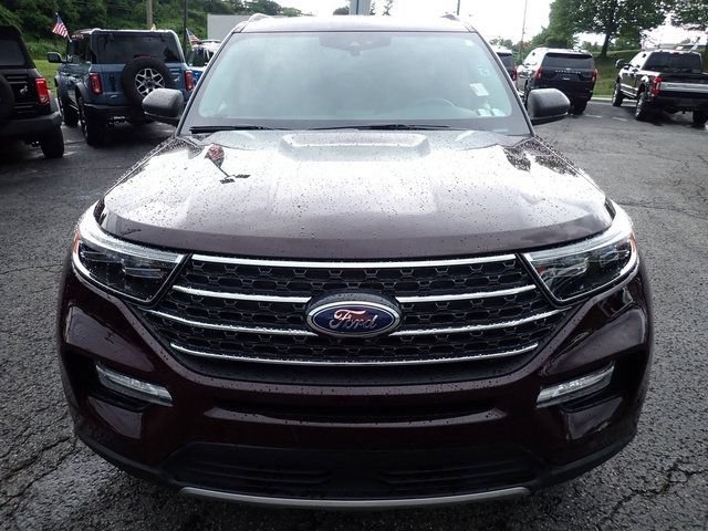Certified 2023 Ford Explorer XLT w/ Equipment Group 202A AWD/4WD image 13