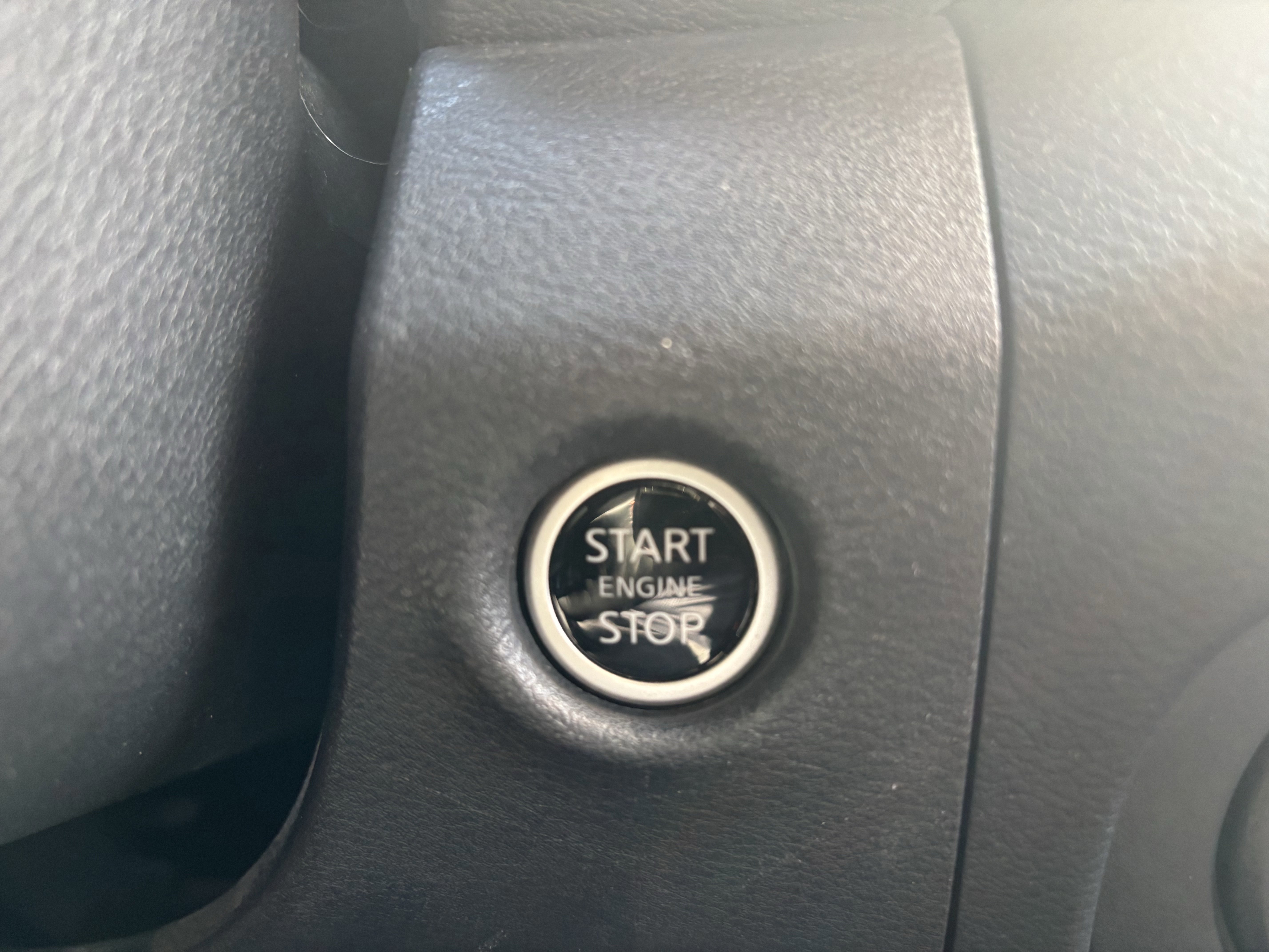 Used 2023 Nissan Frontier Pro-X w/ Pro-X Premium Package image 31