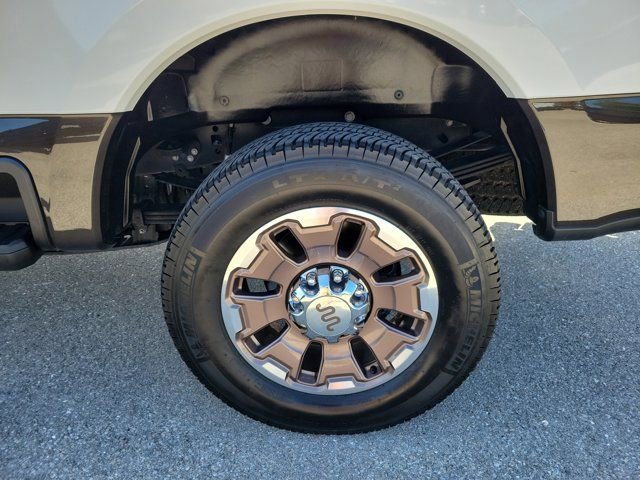 Certified 2024 Ford F350 King Ranch image 11