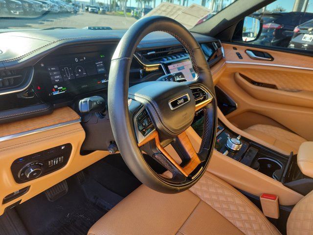 Used 2022 Jeep Grand Cherokee Summit image 23