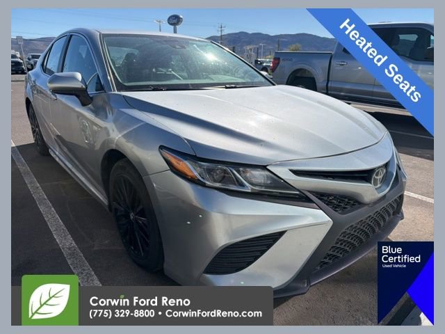 Used 2020 Toyota Camry SE image 1