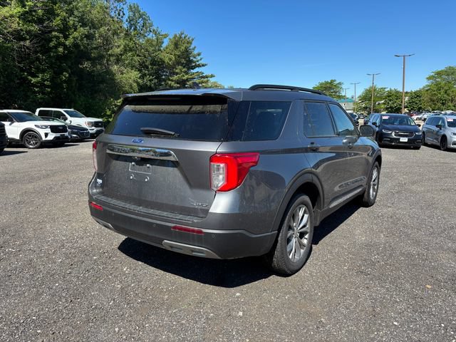 Certified 2022 Ford Explorer XLT w/ Equipment Group 202A AWD/4WD image 30