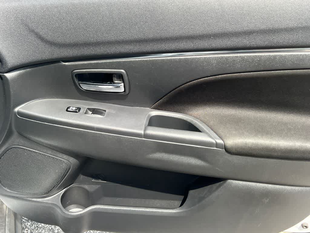 Used 2024 Mitsubishi Outlander Sport AWD image 14
