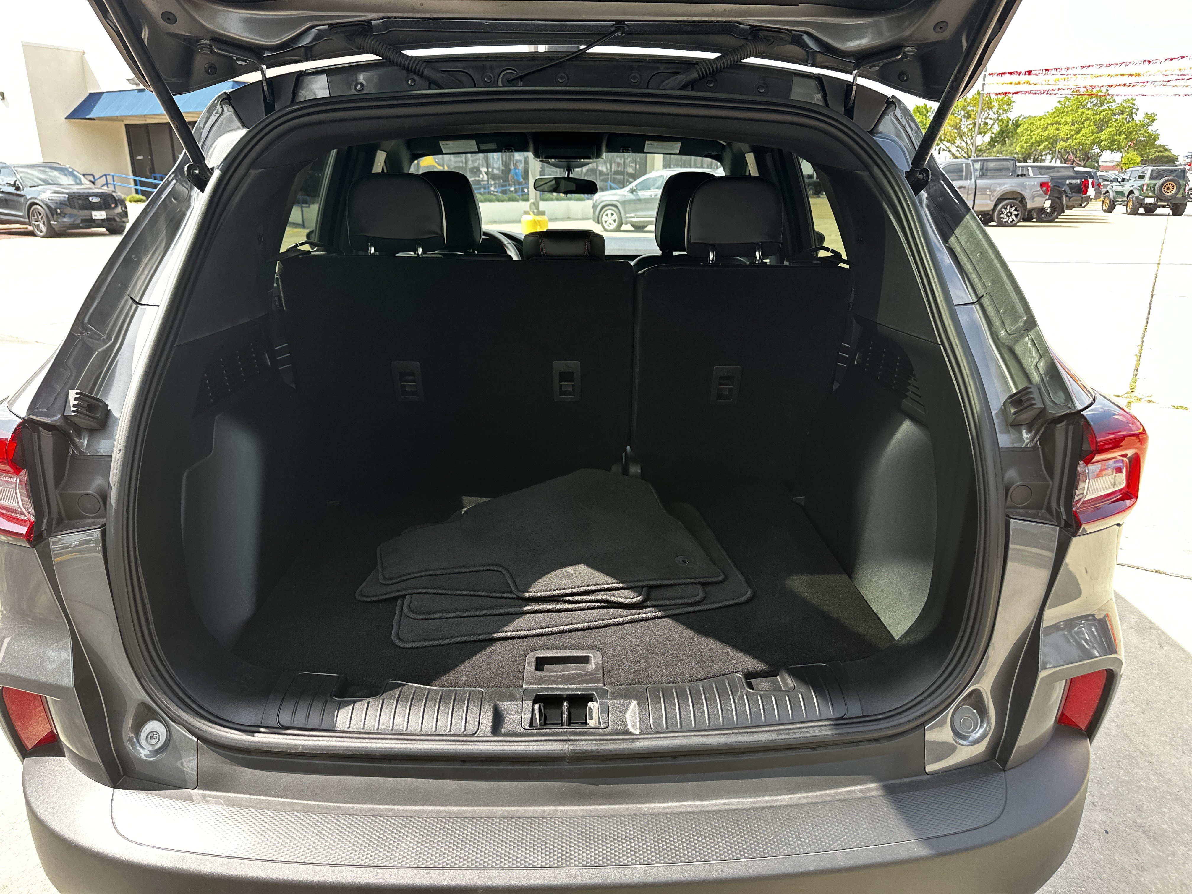 Certified 2025 Ford Escape ST-Line w/ Equipment Group 301A FWD image 16