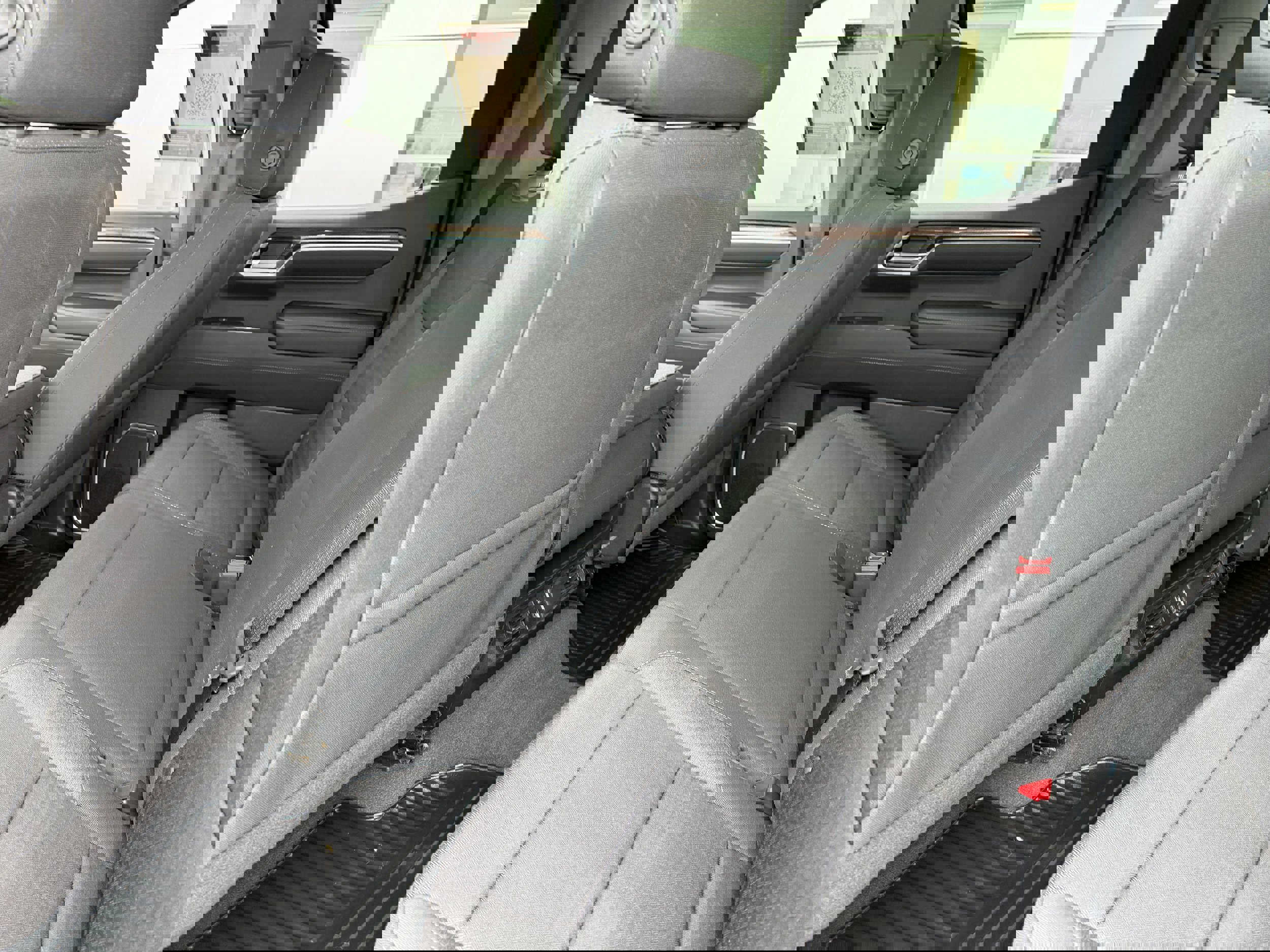 Used 2022 Chevrolet Silverado 1500 LT w/ Z71 Off-Road Package image 16