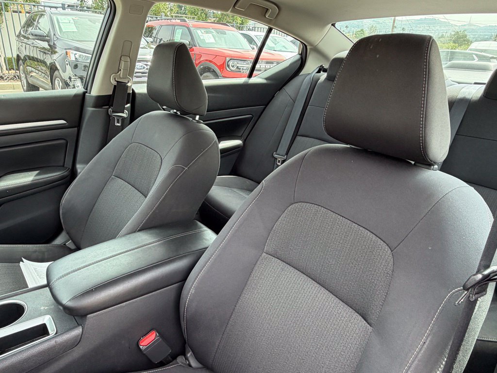 Used 2022 Nissan Altima 2.5 SV FWD image 20