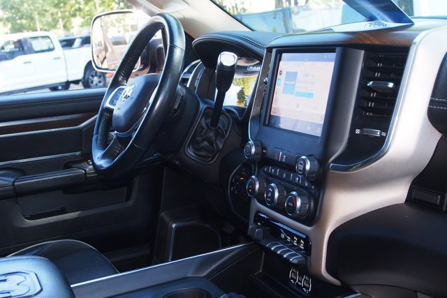 Used 2022 RAM 2500 Laramie AWD/4WD image 11