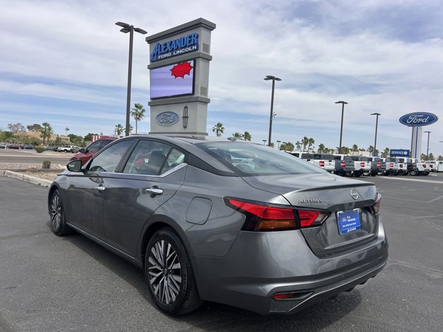 Used 2023 Nissan Altima 2.5 SV image 2