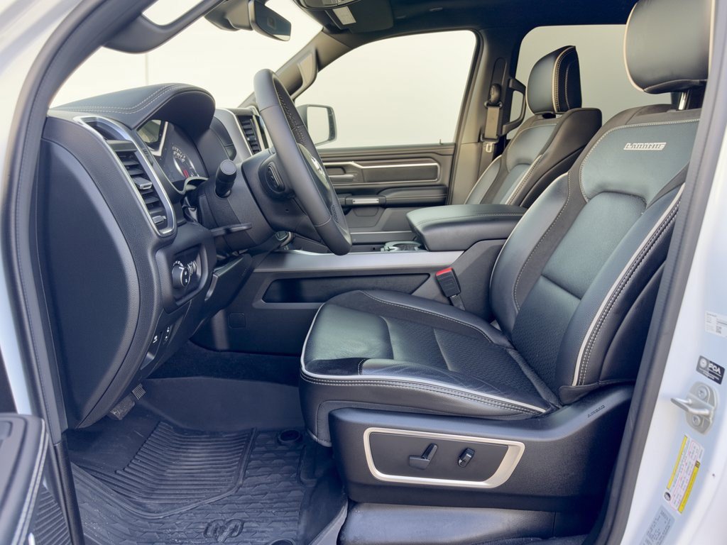 Used 2025 RAM 1500 Laramie AWD/4WD image 5