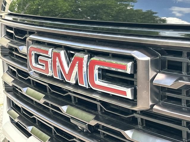 Used 2026 GMC Sierra 2500 AT4X AWD/4WD image 10