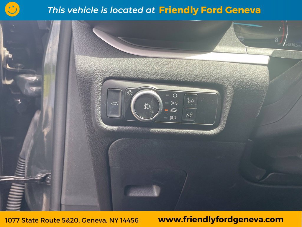 Certified 2024 Ford Explorer XLT w/ Equipment Group 202A AWD/4WD image 13