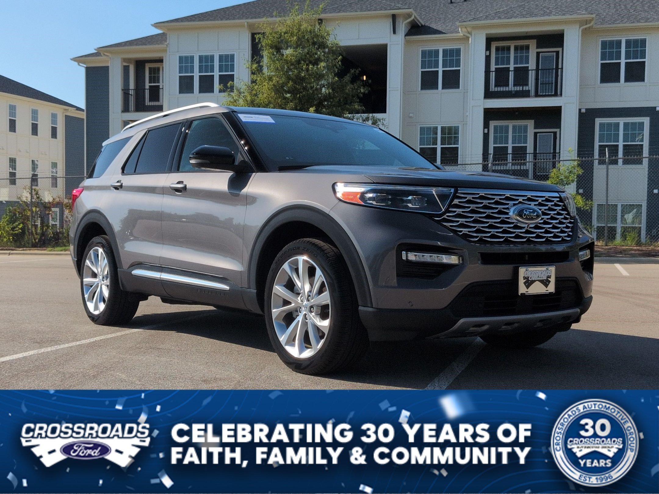Certified 2023 Ford Explorer Platinum w/ Technology Package AWD/4WD image 1